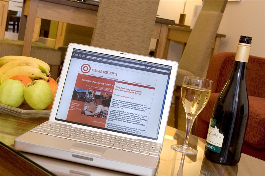 Premier Suites Bristol Cabot Restaurant bilde